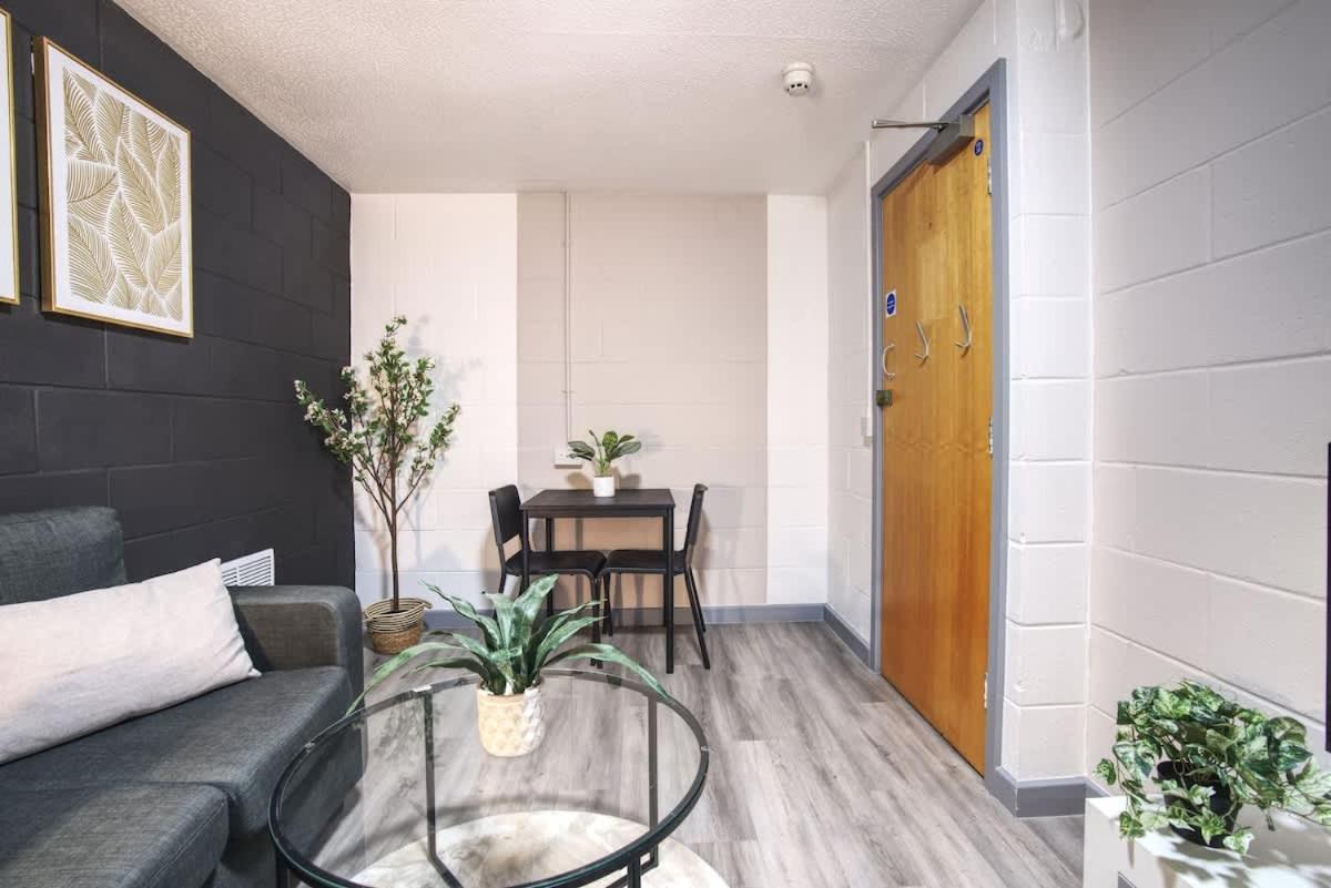 1Br City Centre Apt, Self Check In, Wifi, By Derbnb Sheffield Buitenkant foto