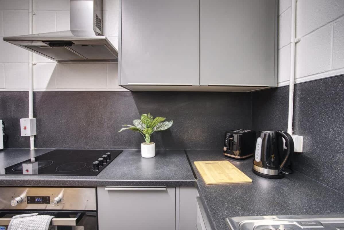 1Br City Centre Apt, Self Check In, Wifi, By Derbnb Sheffield Buitenkant foto