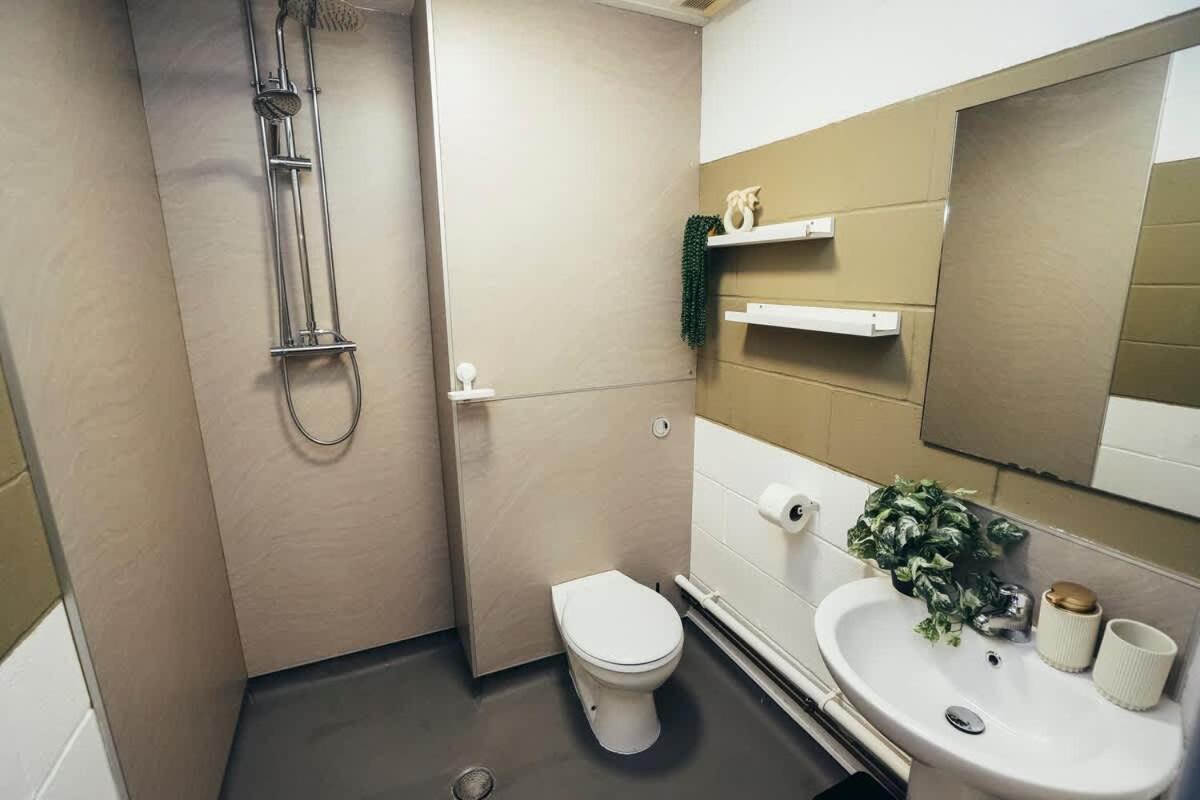 1Br City Centre Apt, Self Check In, Wifi, By Derbnb Sheffield Buitenkant foto